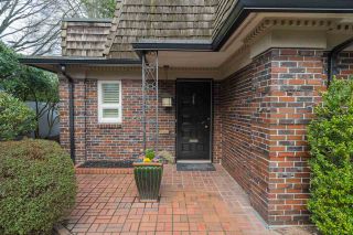 Photo 2: 1443 MCRAE Avenue in Vancouver: Shaughnessy Townhouse for sale in "MCRAE MEWS" (Vancouver West)  : MLS®# R2140169