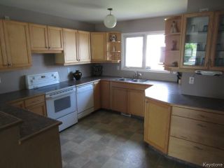 Photo 3: 613 Kildare Avenue East in WINNIPEG: Transcona Residential for sale (North East Winnipeg)  : MLS®# 1318617