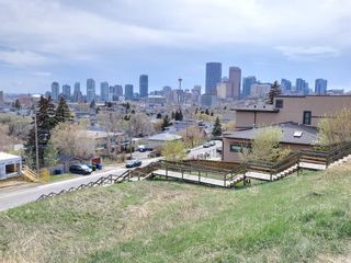 Photo 5: 512 14 Avenue in Calgary: Renfrew Semi Detached (Half Duplex) for sale : MLS®# A2047125