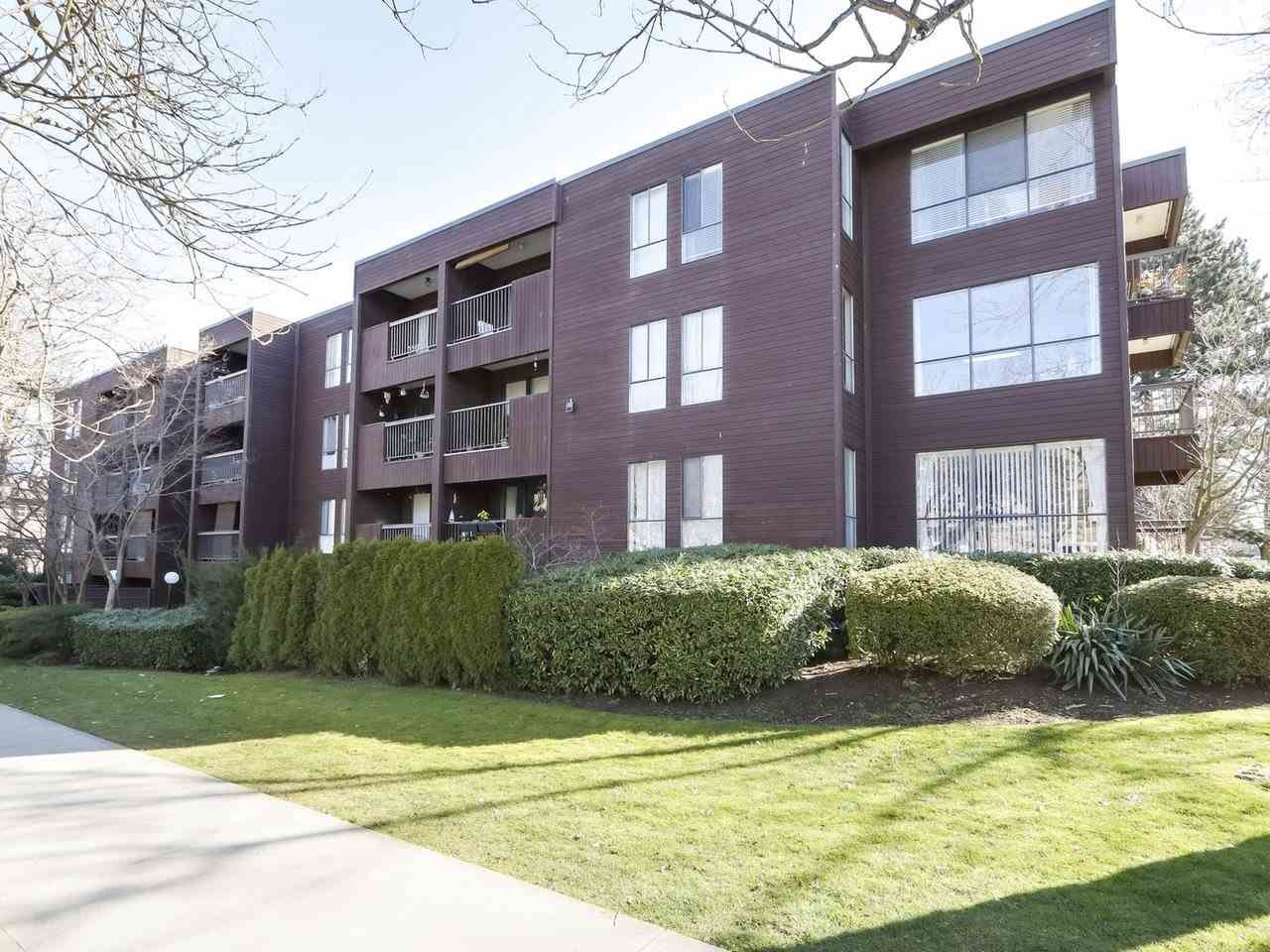 Main Photo: 106 2920 ASH Street in Vancouver: Fairview VW Condo for sale in "ASH COURT" (Vancouver West)  : MLS®# R2445969