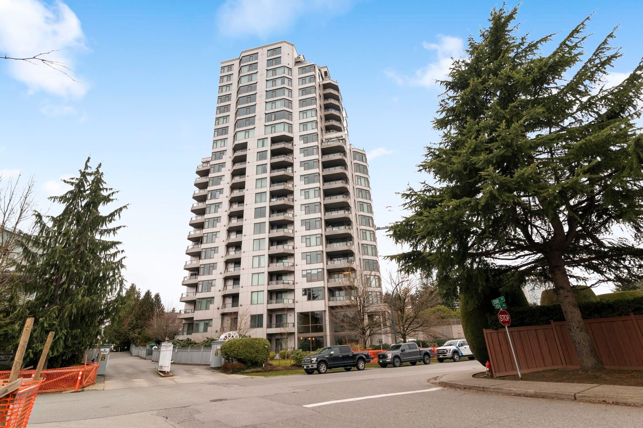 Main Photo: 906 13880 101 Avenue in Surrey: Whalley Condo for sale in "Odyssey Towers" (North Surrey)  : MLS®# R2722840