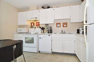 Photo 2: 26 3190 TAHSIS Avenue in Coquitlam: New Horizons Townhouse for sale : MLS®# R2187179