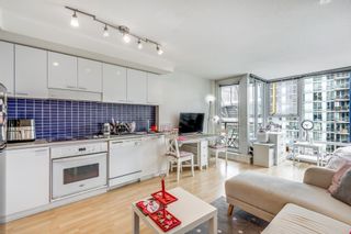 Photo 2: 907 131 REGIMENT Square in Vancouver: Downtown VW Condo for sale in "SPECTRUM 3" (Vancouver West)  : MLS®# R2890646