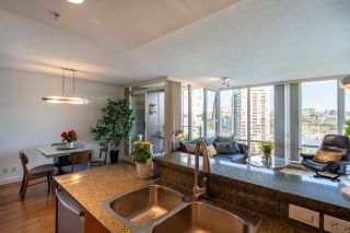 Photo 6: 1805 583 BEACH CRESCENT in Vancouver: Yaletown Condo for sale (Vancouver West)  : MLS®# R2462178