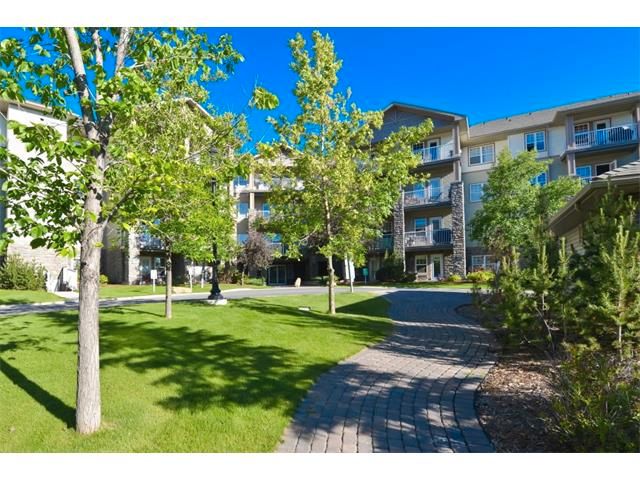 Gorgeous fully mature landscaping surrounds the 2 building complex.
