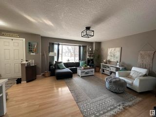 Photo 3: 8734 92A Avenue NW in Edmonton: Zone 18 House for sale : MLS®# E4376735