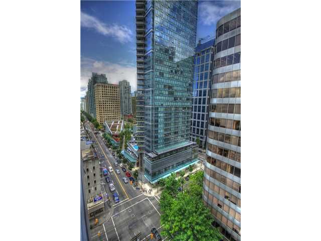 Main Photo: 1605 1060 ALBERNI Street in Vancouver: West End VW Condo for sale in "THE CARLYLE" (Vancouver West)  : MLS®# V894035