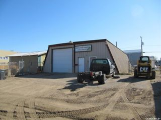 Photo 1: 772 108th Street in North Battleford: Deanscroft Commercial for sale : MLS®# SK910887