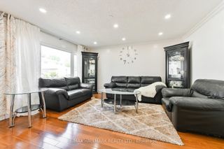 Photo 7: 28 Candle Liteway in Toronto: Westminster-Branson Condo for sale (Toronto C07)  : MLS®# C6049004