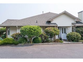 Photo 1: 36 6140 192 Street in Surrey: Cloverdale BC Townhouse for sale (Cloverdale)  : MLS®# R2195328
