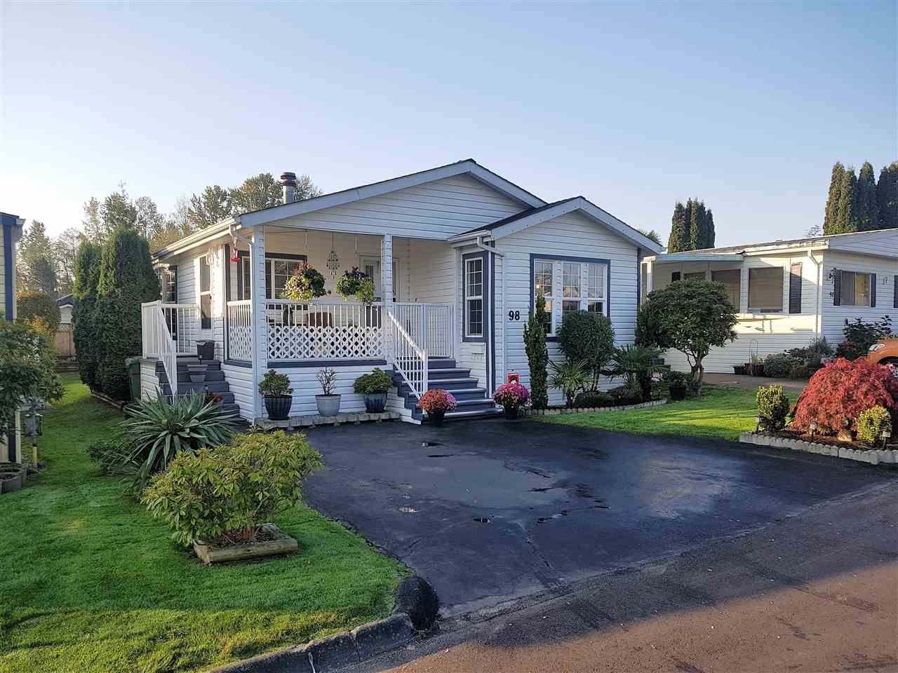 Main Photo: 98 1840 160 Street in Surrey: King George Corridor Manufactured Home for sale in "Breakaway Bays" (South Surrey White Rock)  : MLS®# R2312911