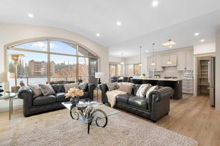 Photo 2: 146 Discovery Ridge Boulevard SW in Calgary: Discovery Ridge Detached for sale : MLS®# A2090092