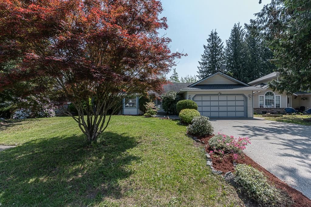 Main Photo: 2926 CROSSLEY Drive in Abbotsford: Abbotsford West House for sale : MLS®# R2779232