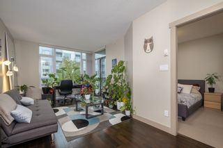 Photo 5: 512 9009 CORNERSTONE Mews in Burnaby: Simon Fraser Univer. Condo for sale in "THE HUB" (Burnaby North)  : MLS®# R2507886