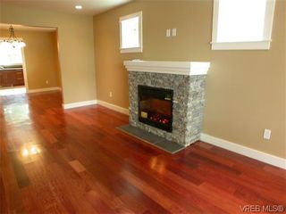 Photo 2: 2 959 Stellys Cross Rd in BRENTWOOD BAY: CS Brentwood Bay Half Duplex for sale (Central Saanich)  : MLS®# 619479