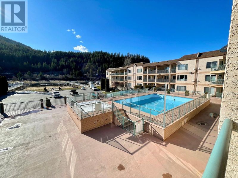 FEATURED LISTING: 207 - 1002 Riverside Avenue Sicamous