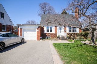 Photo 1: 931 North Service Road in Mississauga: Lakeview House (1 1/2 Storey) for sale : MLS®# W5577054