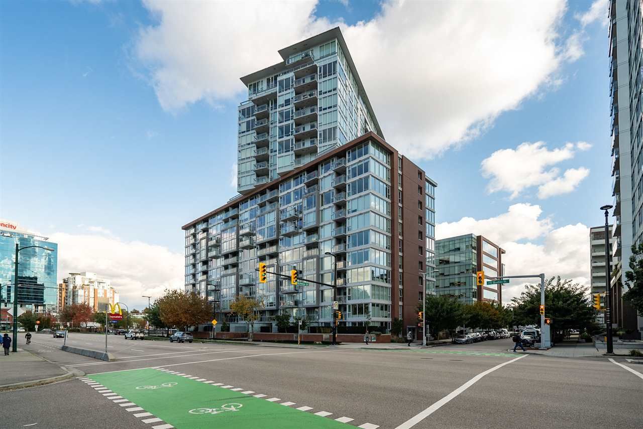 Main Photo: 805 1618 QUEBEC Street in Vancouver: Mount Pleasant VE Condo for sale in "Central" (Vancouver East)  : MLS®# R2544435