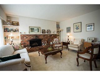 Photo 13: 5528 MAPLE Crescent in Ladner: Delta Manor 1/2 Duplex for sale : MLS®# V1138909