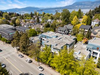 Photo 33: 404 2575 W 4TH Avenue in Vancouver: Kitsilano Condo for sale in "SEAGATE" (Vancouver West)  : MLS®# R2880054