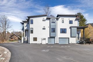 Photo 5: 1340 ZENITH Road in Squamish: Brackendale 1/2 Duplex for sale : MLS®# R2865157