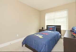 Photo 5: 114 19525 73rd in Surrey: Townhouse for sale
