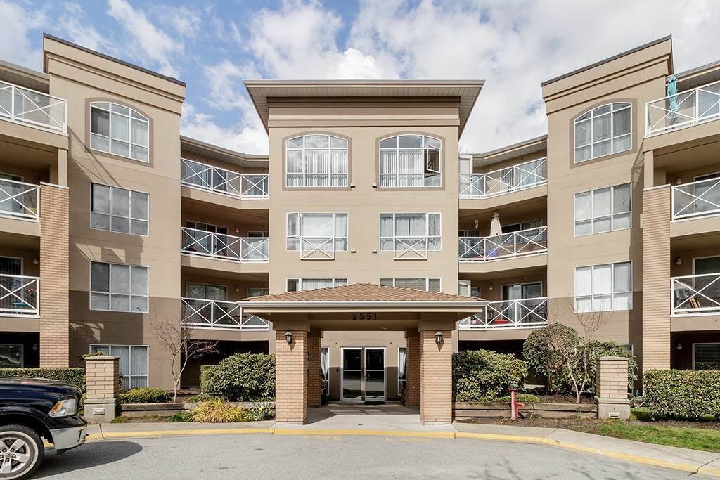 Main Photo: 311 2551 PARKVIEW LANE in Port Coquitlam: Central Pt Coquitlam Condo for sale : MLS®# R2448304