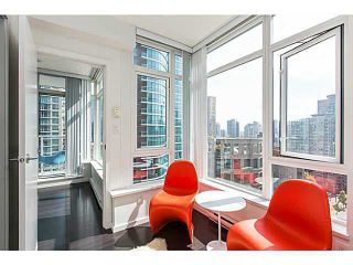 Photo 18: 1405 480 ROBSON STREET in R&amp;R: Downtown VW Condo for sale ()  : MLS®# V1141562