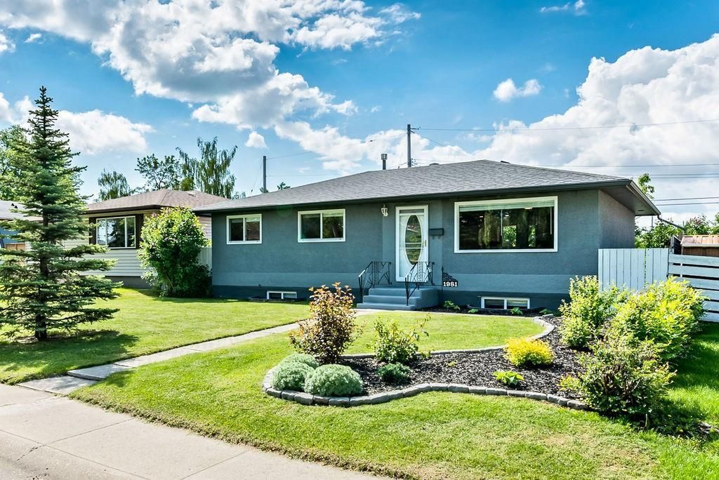 Great updated Bungalow in Southview with registered legal basement suite!