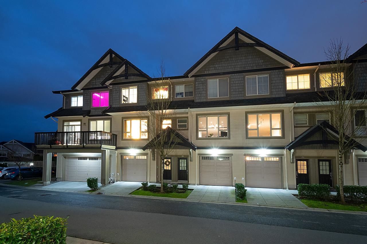 Main Photo: 187 3105 DAYANEE SPRINGS BOULEVARD in Coquitlam: Westwood Plateau Townhouse for sale : MLS®# R2661602