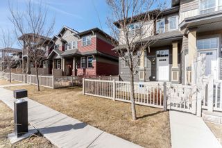 Photo 3: 25 4029 ORCHARDS Drive in Edmonton: Zone 53 Townhouse for sale : MLS®# E4382253
