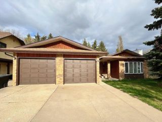 Main Photo: 5429 58A Street Crescent: Lacombe Detached for sale : MLS®# A2134555