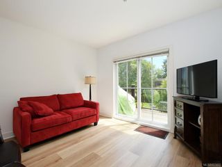 Photo 2: 9 2320 Oakville Ave in Sidney: Si Sidney South-East Condo for sale : MLS®# 857453