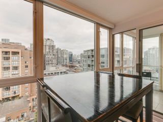 Photo 13: 1505 1188 RICHARDS Street in Vancouver: Yaletown Condo for sale in "PARK PLACE" (Vancouver West)  : MLS®# R2637415