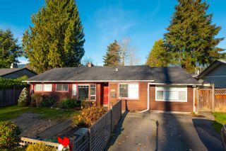 Photo 2: 1140 MAPLEWOOD Crescent in North Vancouver: Norgate House for sale : MLS®# R2708430