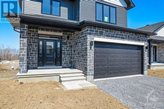 Photo 2: 35 DOUGLAS BROWN WAY in Arnprior: House for sale : MLS®# 1343378