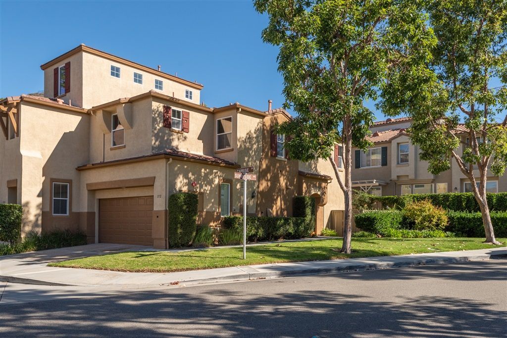 Main Photo: SAN MARCOS Condo for sale : 3 bedrooms : 1172 Caprise Drive
