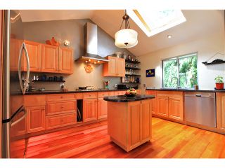Photo 4: 2550 SECHELT Drive in North Vancouver: Blueridge NV House for sale : MLS®# V965349
