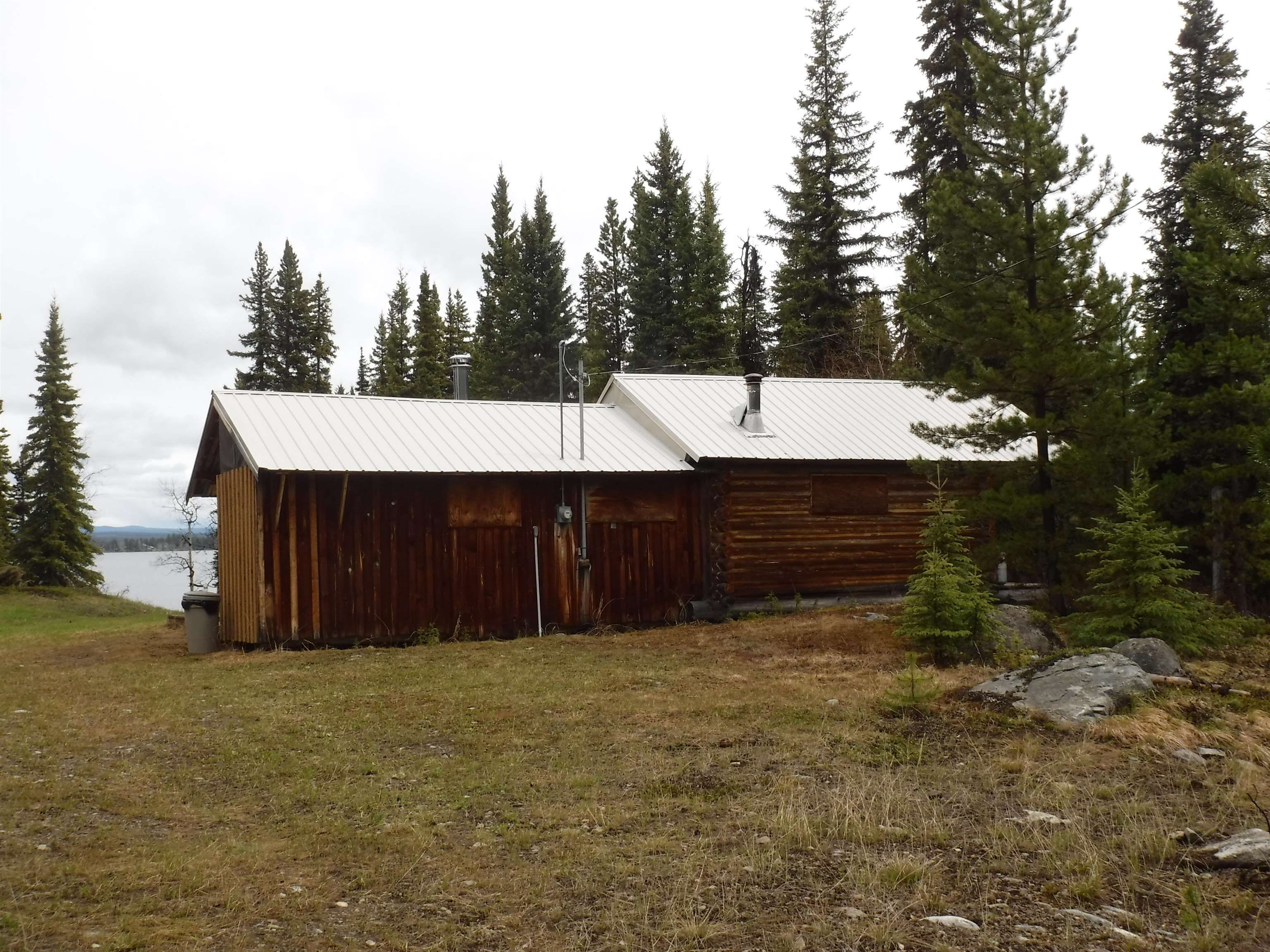 Main Photo: 3116 ELSEY Road in Williams Lake: Chilcotin House for sale : MLS®# R2693891