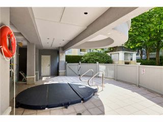 Photo 19: 109 5835 HAMPTON Place in Vancouver: University VW Condo for sale in "ST. JAMES HOUSE" (Vancouver West)  : MLS®# V1122773