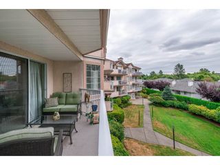 Photo 18: 208 5375 205 Street in Langley: Langley City Condo for sale in "GLENMONT PARK" : MLS®# R2295267