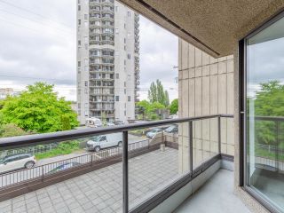 Photo 18: 403 1040 PACIFIC Street in Vancouver: West End VW Condo for sale in "CHELSEA TERRACE" (Vancouver West)  : MLS®# R2694602