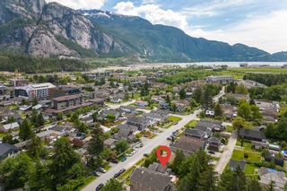 Photo 4: 38059 FIFTH Avenue in Squamish: Downtown SQ House for sale : MLS®# R2701543
