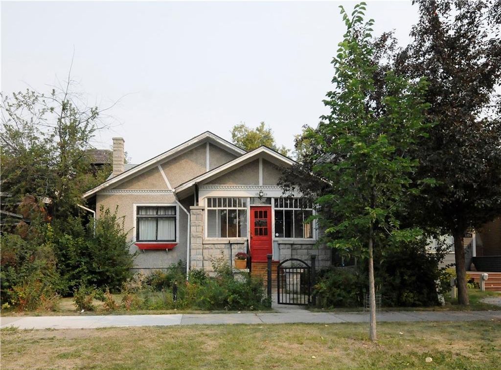 Main Photo: 1726 14 Avenue SW in Calgary: Sunalta House for sale : MLS®# C4146732