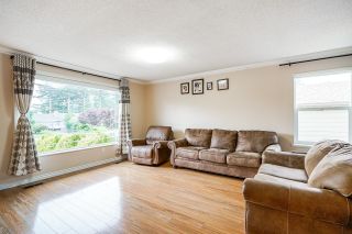 Photo 4: 6900 CENTENNIAL Drive in Chilliwack: Sardis East Vedder House for sale (Sardis)  : MLS®# R2711303