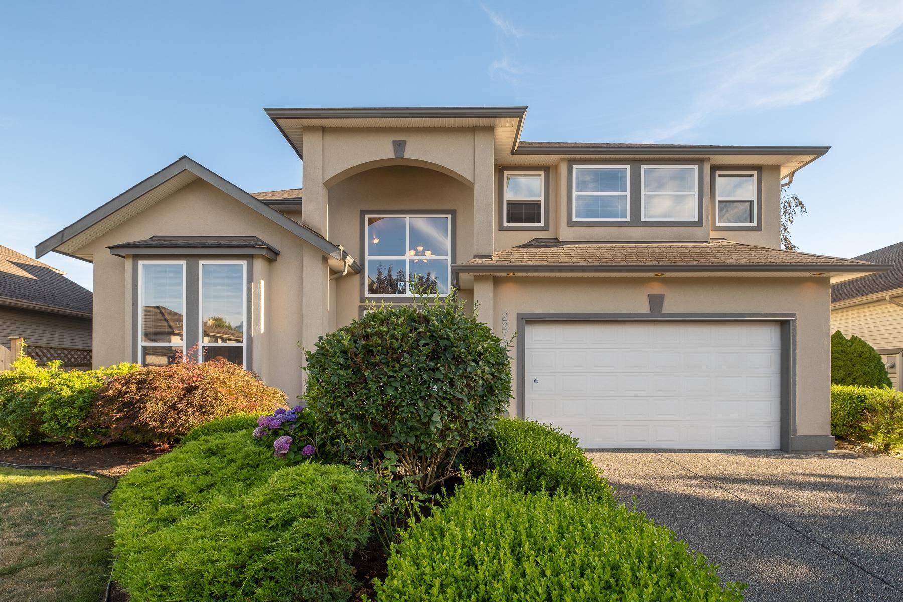 Main Photo: 22768 127 Avenue in Maple Ridge: East Central House for sale : MLS®# R2723910