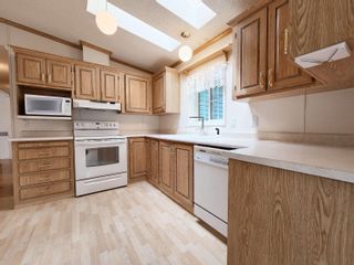 Photo 2: 46 1000 INVERNESS Road in Prince George: Aberdeen Manufactured Home for sale in "INVER MOBILE ESTATES" (PG City North)  : MLS®# R2701237