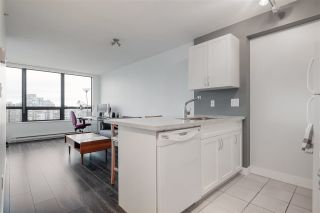 Photo 9: 2220 938 SMITHE Street in Vancouver: Downtown VW Condo for sale in "ELECTRIC AVENUE" (Vancouver West)  : MLS®# R2542428