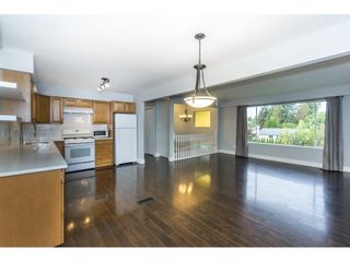 Photo 6: 20250 48 AVENUE in Langley: Langley City Home for sale ()  : MLS®# R2305434