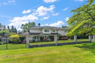 Photo 24: 3290 Beach Dr in Oak Bay: OB Uplands House for sale : MLS®# 903881
